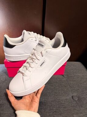 adidas White leather Sneakers with Black Heel Accent